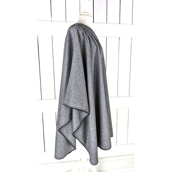 Vintage Windsmoor grey wool blanket poncho cover up cape - Picture 2 of 6